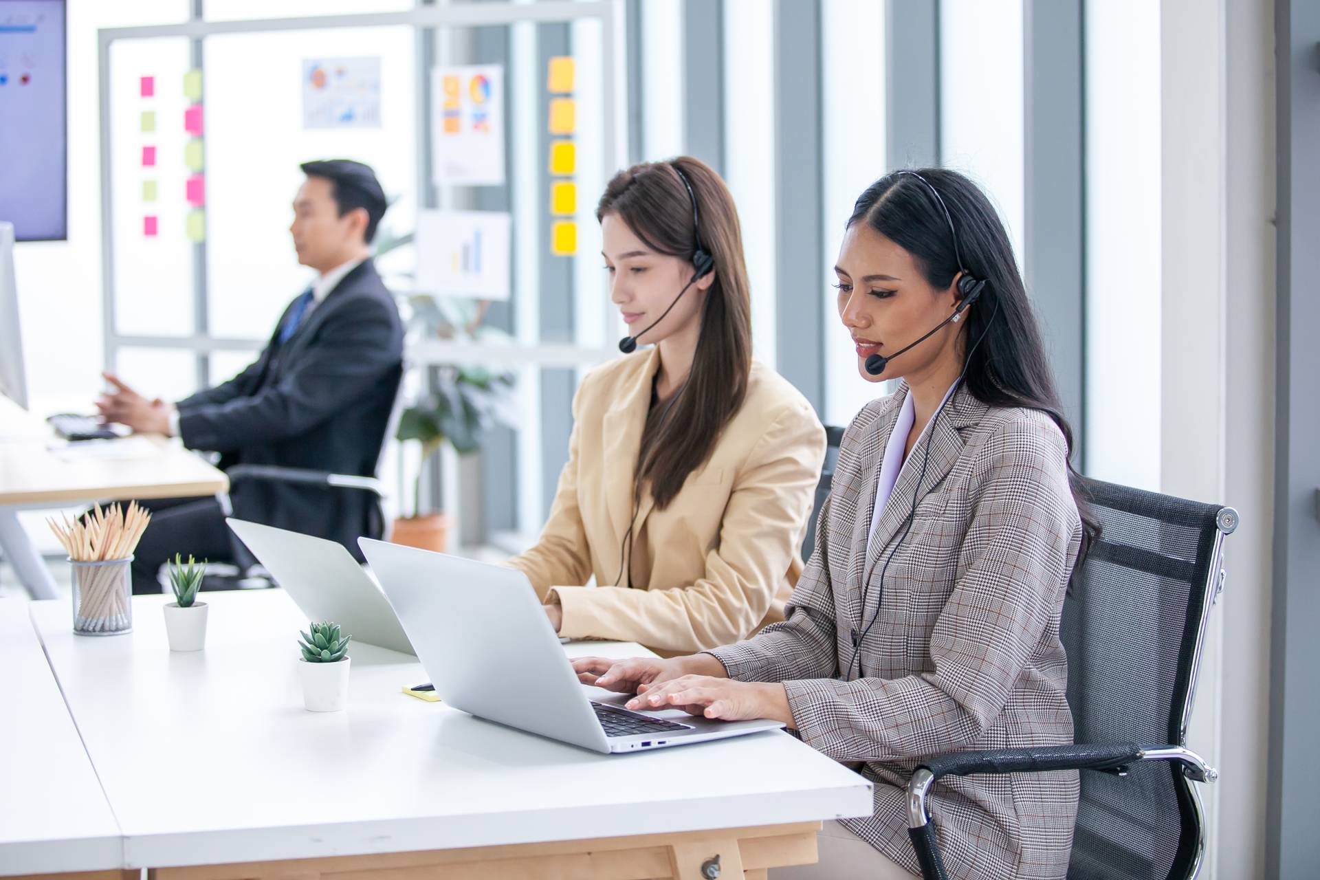 The Hidden Cost of In-House Support: Why BPO Is More Than Just Cost-Cutting